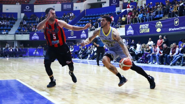 capitanes foto.jpg