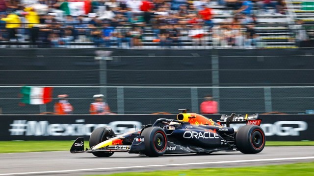 F12022.jpg